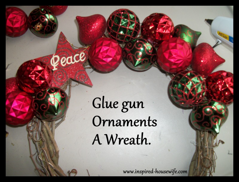 Inspired-Housewife: Easy DIY Christmas Ornament Wreath Tutorial - If she can do it - A MUST TRY!!