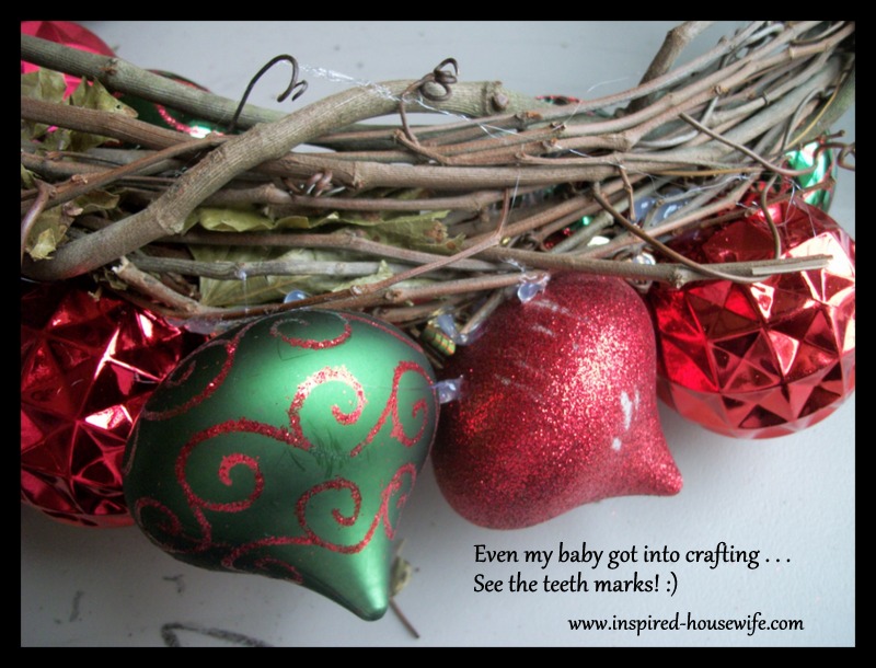 Inspired-Housewife: Easy DIY Christmas Ornament Wreath Tutorial - If she can do it - A MUST TRY!!