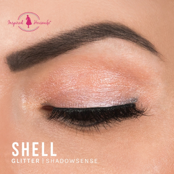 The Makeup Hack That Will Clean Up Messy Shimmer And Glitter Eyeshadows